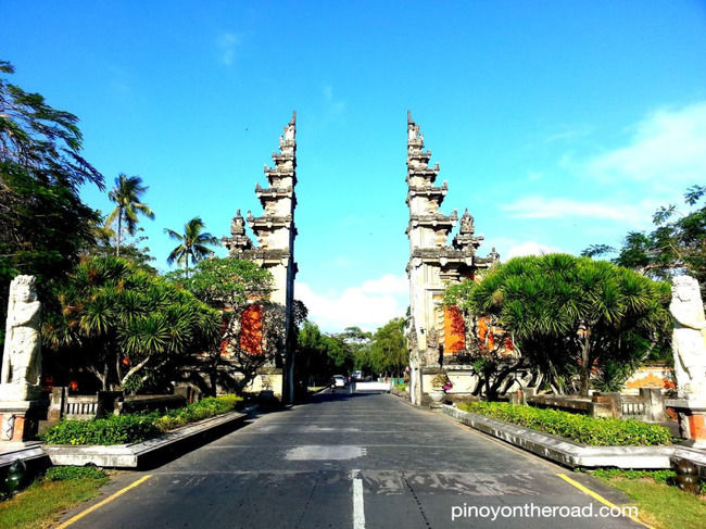 Photo of Ubud, Gianyar, Bali, Indonesia by Nik Rielo