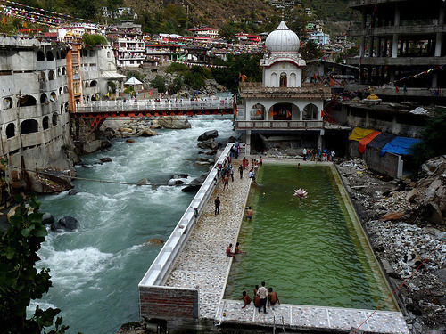 Photo of Hot Water Spring, Manikaran, Himachal Pradesh, India by Disha Kapkoti