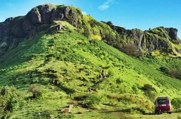 Photo of Raireshwar Fort/Plateau / Temple, Pune, Maharashtra, India by Ridhima Srivastava