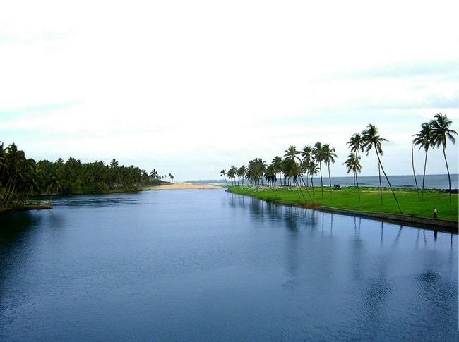Photo of Edava Nadayara Kayal, Kerala, India by Riyanka Roy