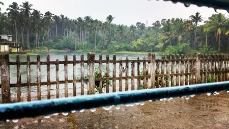 Photo of Varkala Beach, Kerala, India by Megha Goel