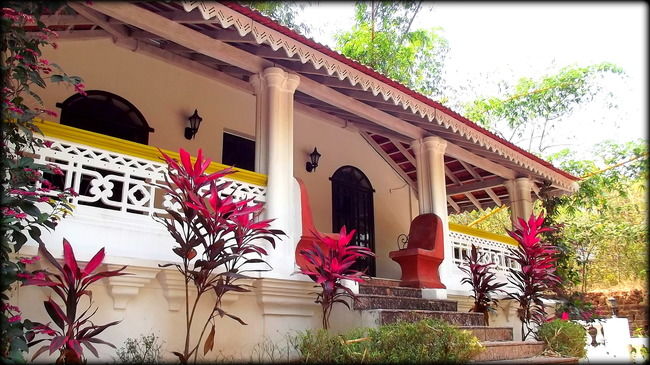 Photo of Basilica of Bom Jesus, Old Goa Road, Bainguinim, Goa, India by Shraddha Lama