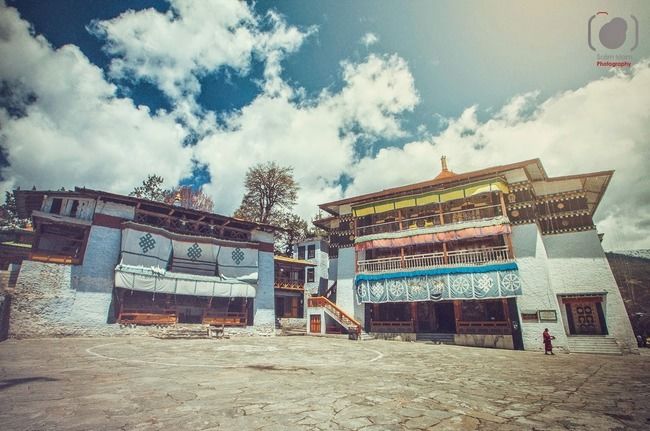 Photo of Tawang Gompa by Salim Islam