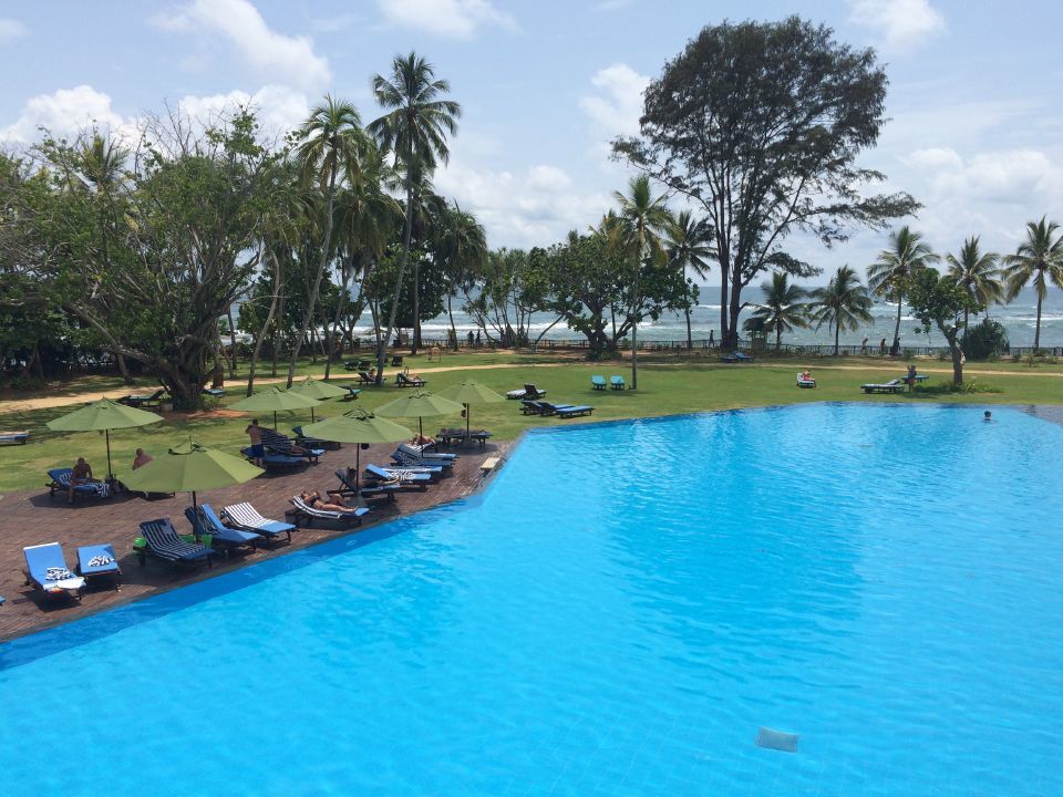 Photo of Discovering the Pearl Drop - Sri Lanka by Archit Gupta