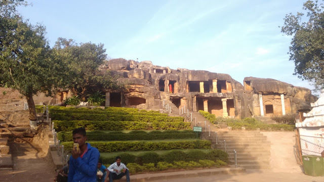 Photo of Skandagiri Hills, Chikballapur, Karnataka, India by surekhaprabhu