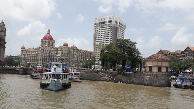 Photo of Visiting Elephanta Caves by Cupid Travellers