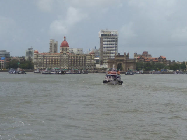 Photo of Visiting Elephanta Caves by Cupid Travellers