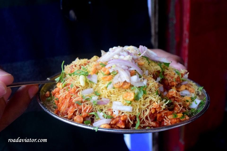 Photo of Mumbai: Glimpse Of Shrine Divine And Street Food by prateek goel