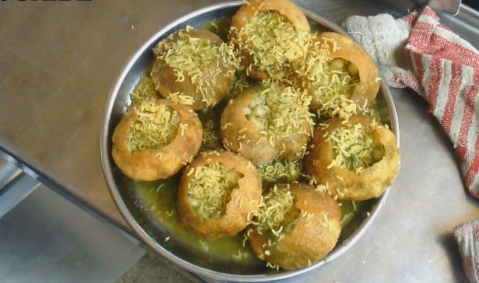 Photo of Mumbai: Glimpse Of Shrine Divine And Street Food by prateek goel