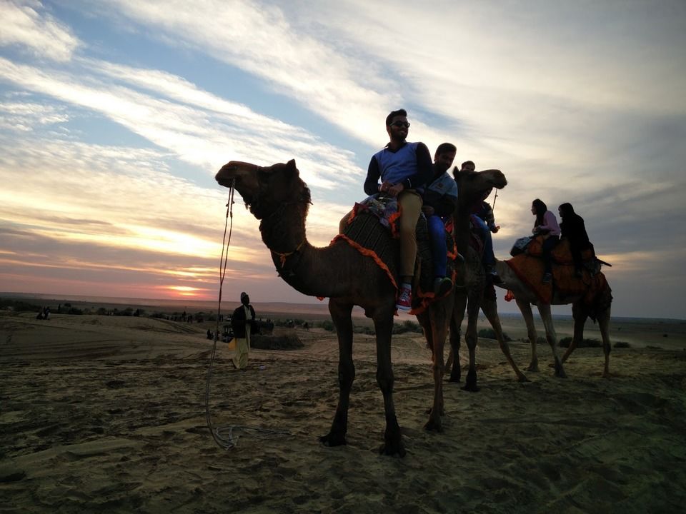 Photo of Sam Sand Dunes, Kanoi, Rajasthan, India by Avinash Jha