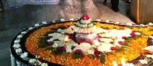Photo of Tapkeshwar Mandir, Dehradun, Uttarakhand, India by peopleandcity