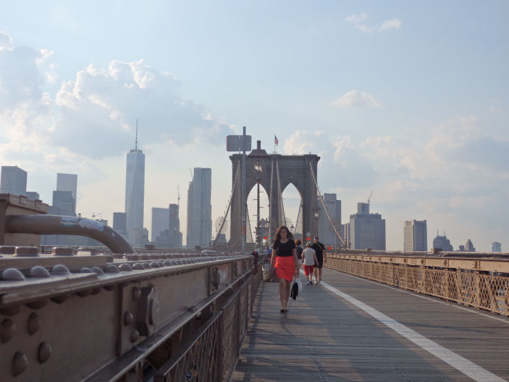 Photo of Brooklyn Bridge, New York, NY, United States by Naomi Hammonds