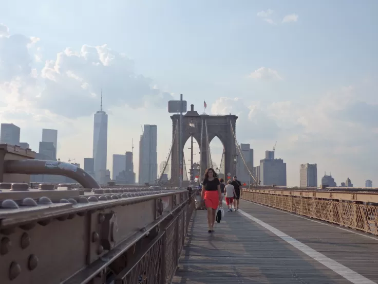 Photo of Brooklyn Bridge, New York, NY, United States by Naomi Hammonds