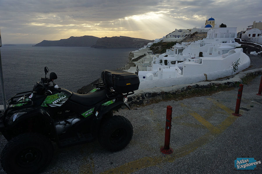 Photo of Top 7 Amazing Things To Do In Santorini by atlasexplorersinfo