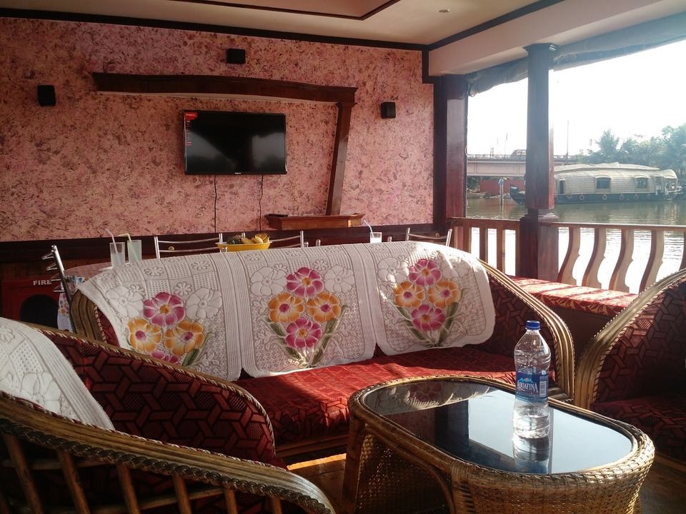 Photo of My First Houseboat Stay In Kerala - A Trip From Alleppey To Kanyakumari by Munira Thanwala