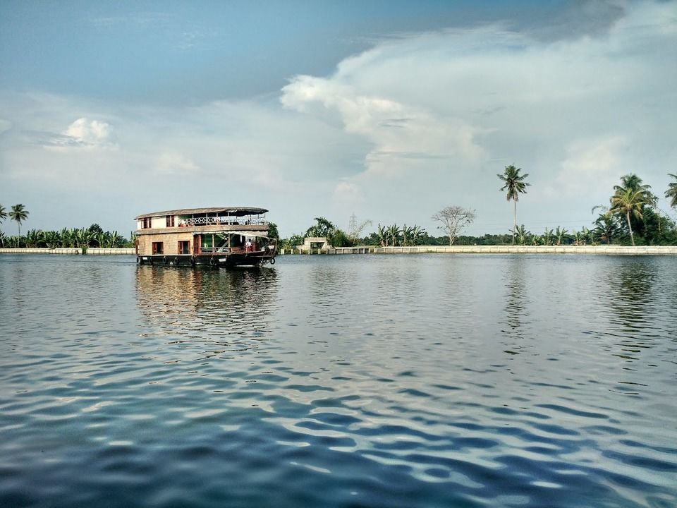Photo of My First Houseboat Stay In Kerala - A Trip From Alleppey To Kanyakumari by Munira Thanwala