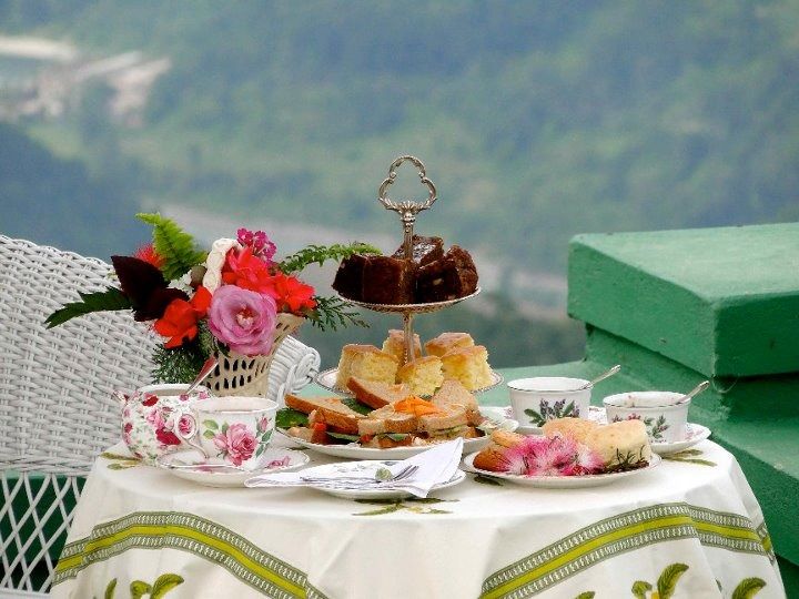 Photo of The Ultimate List Of 10 Best Resorts in the Himalayas For People Who Love The Mountains by Sreshti Verma