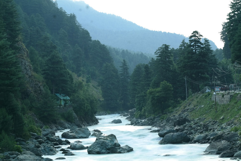 Photo of A Kashmiri Local's Guide To Exploring The Hidden Trails Of Aru And Lidderwat Valleys by Aamir Wani