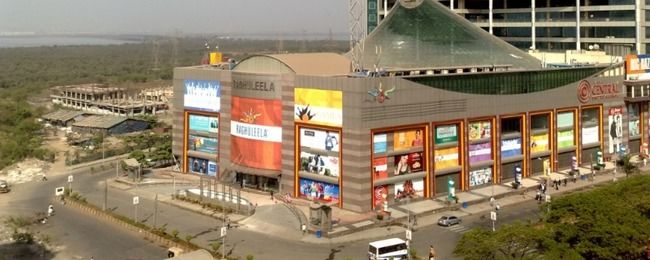 Photo of Raghuleela Mall, Mumbai, Maharashtra, India by Sachin Kumar Sethi