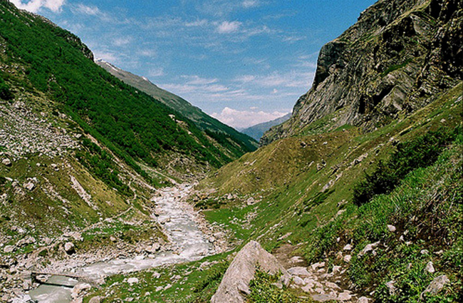 Photo of 9 Reasons Why Every Traveller Should Be Thankful For Kasol by Gunjan Upreti