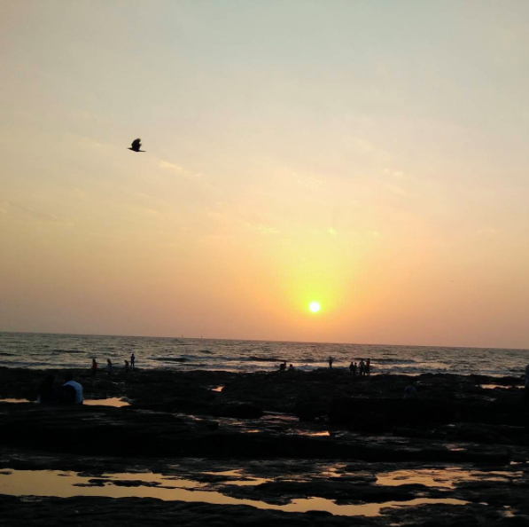 Photo of Bandstand Promenade, Bandra West, Mumbai, Maharashtra, India by Aakanksha Magan