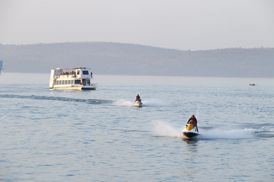 Photo of India’s Largest Water Carnival Is Happening In MP And We're Very Excited by Gunjan Upreti