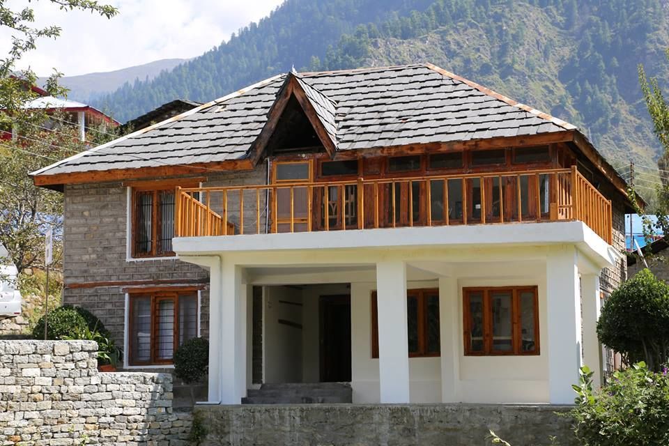 Photo of Deepti Naval Studio, Kullu - Naggar - Manali Road, Haripur, Himachal Pradesh, India by Sreshti Verma