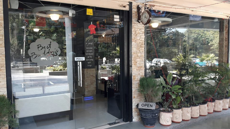 Photo of 8 Pretty Cafes In Dehradun That Are Instagram-Famous For Being So Gorgeous by Gunjan Upreti