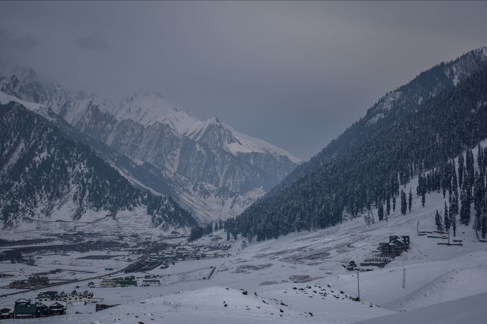 Photo of These pictures of Sonmarg in snow would make you pack your bags and head to Kashmir right away! by Aamir Wani