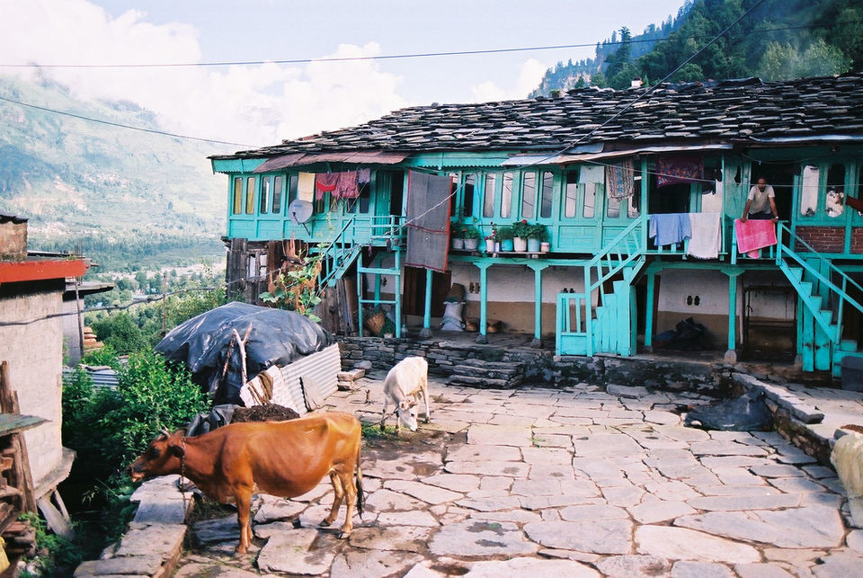 Photo of Time To Accept Your Inner Gypsy And Take It Easy In These Hippie Towns by Richa Devi