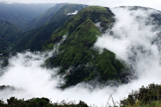 Photo of Laitmawsiang, East Khasi Hills, Meghalaya, India by Gunjan Upreti