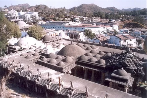 Photo of Dilwara Temple, Dilwara Road, Delwara, Mount Abu, Rajasthan, India by Samantha Mascarenhas