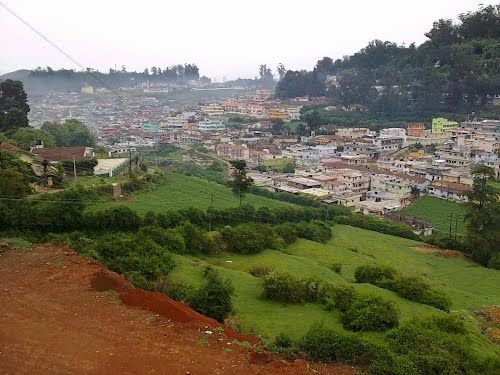 Photo of Coonoor Road, Ooty, Tamil Nadu, India by Michelle