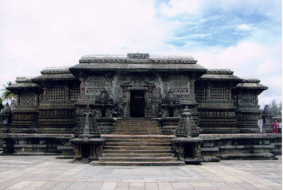 Photo of Chennakesava Temple, Belur, Karnataka, India by Yamini Vijendran