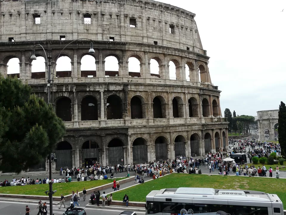 Photo of Colosseum, Piazza del Colosseo, Rome, Italy by Giuseppe