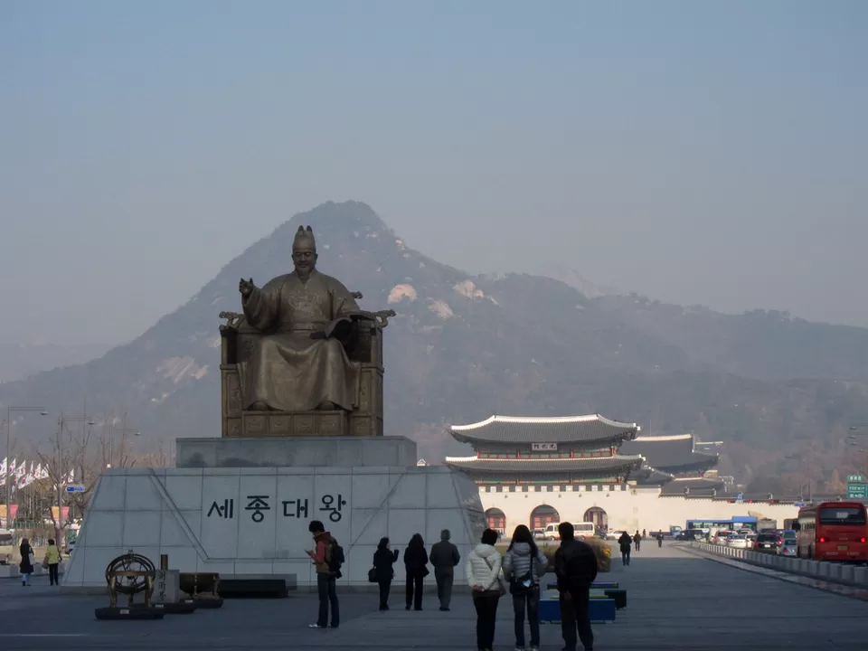 Photo of Gwanghwamun Square, Seoul, South Korea by Liv