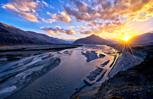 Photo of Hunder by Navina Jafa