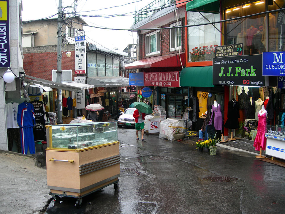 Photo of Itaewon Street, Seoul, South Korea by Liv Blessing