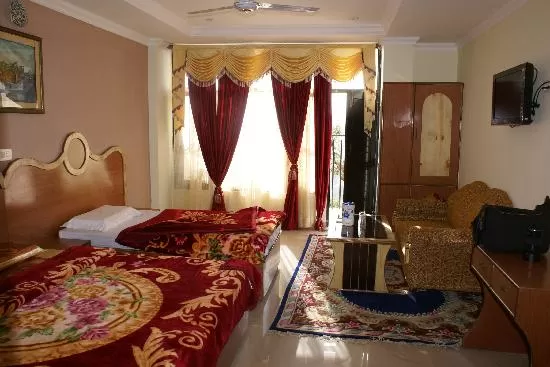 Photo of Lavish Inn by Kunal Bhatia