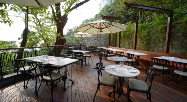 Photo of The Peak Lookout, 121 Peak Road, The Peak, Hong Kong by Stephan