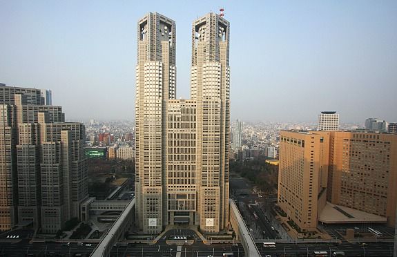 Photo of Tokyo Metropolitan Government Building, 2−8−1 Nishishinjuku, Shinjuku, Tokyo, Japan by Stuart