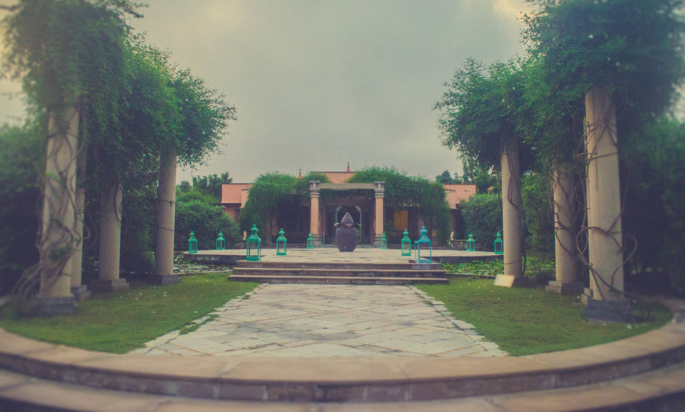 Photo of What Happens When a Backpacker Finds Herself On a Luxurious Staycation! 3/10 by Sreshti Verma