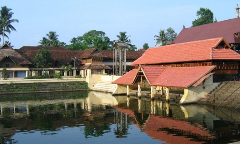 Photo of Alleppey's Houseboats: Explore Kerala's Most Romantic Destination This Valentine's Day! 5/8 by kribesh