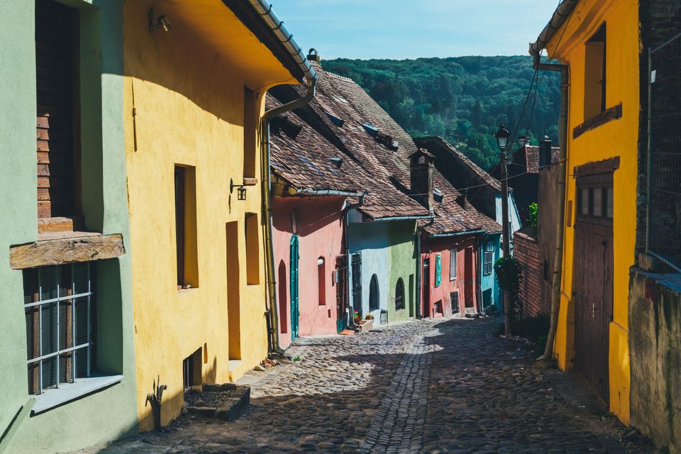 Photo of A Guide To Chasing Vampires In Medieval Towns With Cobbled Alleyways In Just Four Days 2/2 by Tripoto