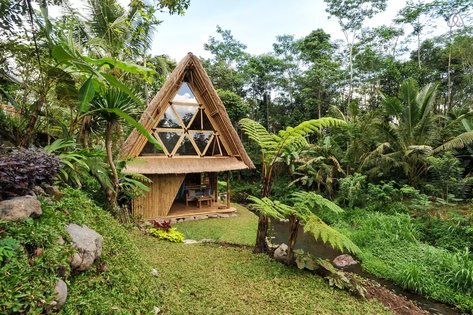 eco house tour