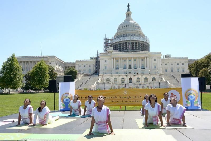 Photo of From Supermodels To The Indian Army, This Is How The World Celebrated International Yoga Day 1/14 by Trisha Singh