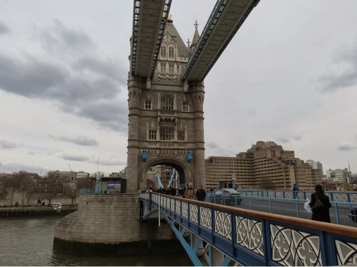 Photo of A Day's Worth In London 4/6 by Yanting Chan