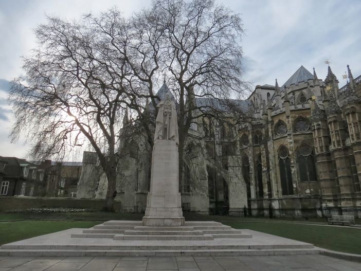 Photo of A Day's Worth In London 6/6 by Yanting Chan