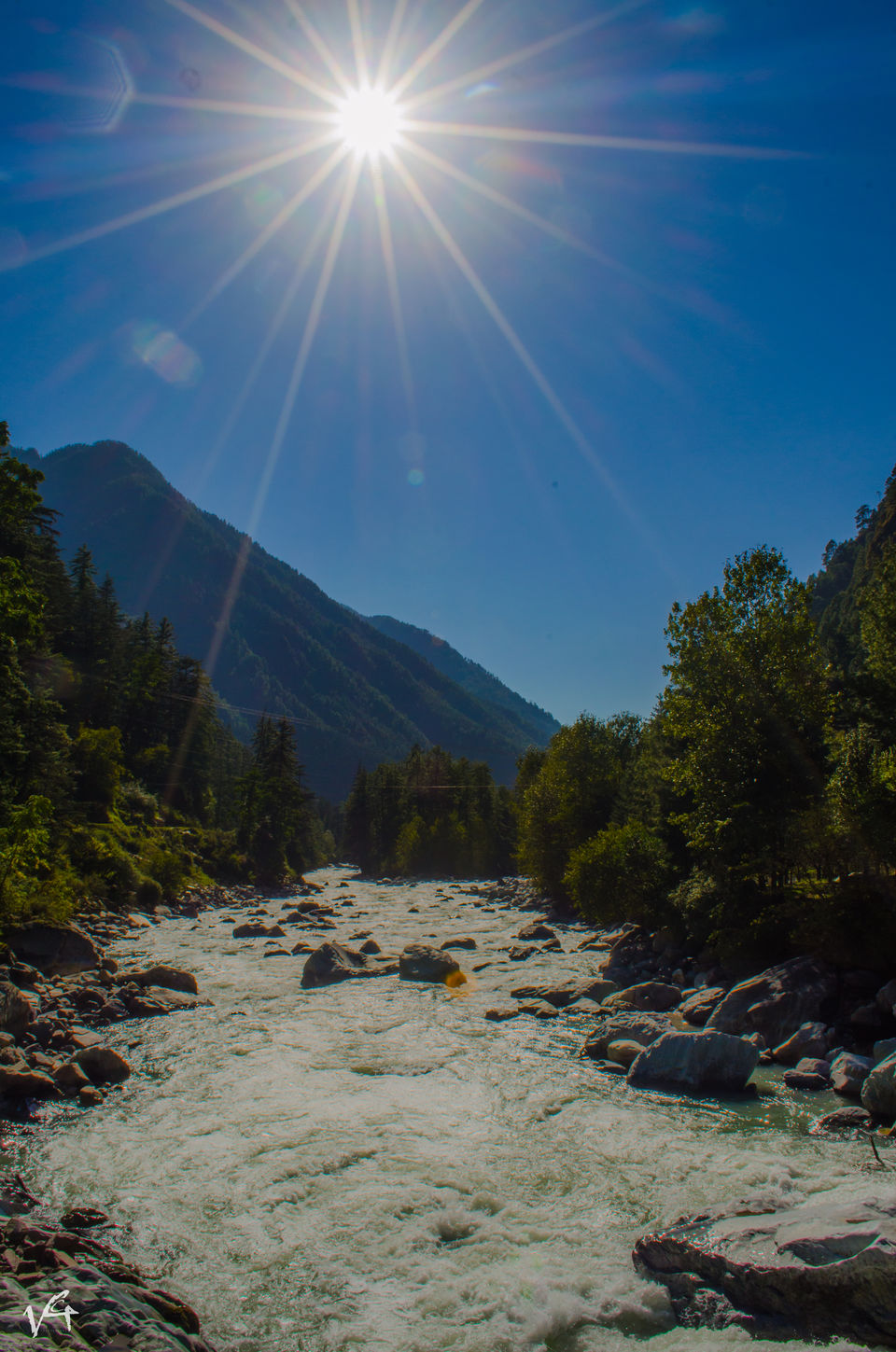 Photo of Kasol, Himachal Pradesh, India by Vasireddy Gowtham