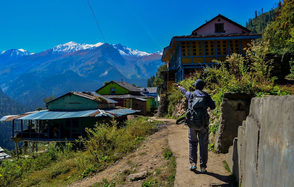 Photo of Tosh, Himachal Pradesh, India by Vasireddy Gowtham
